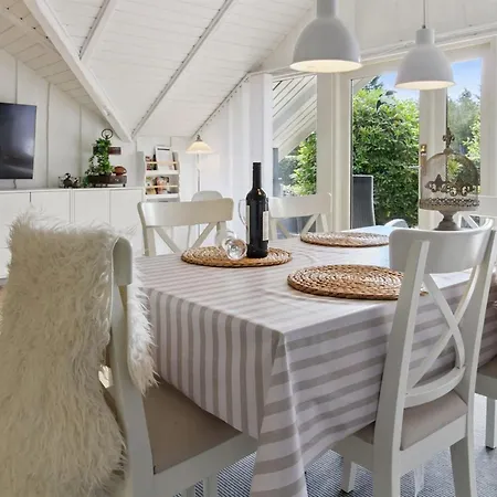 度假居 Helke - 30km From The Sea By Interhome